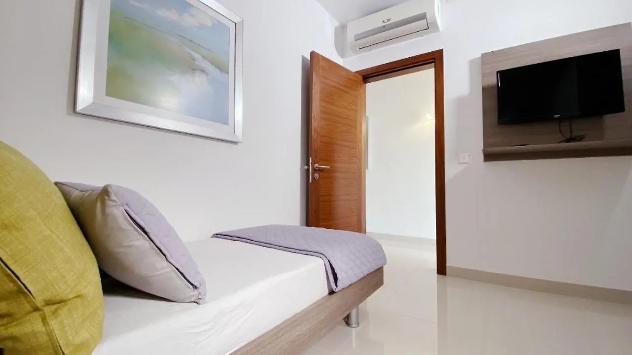 Appartamento Let Me Host Malta Sliema Sea front