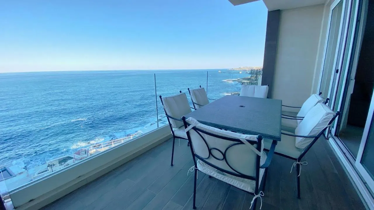 Appartamento Let Me Host Malta Sliema Sea front 0*,  Malta